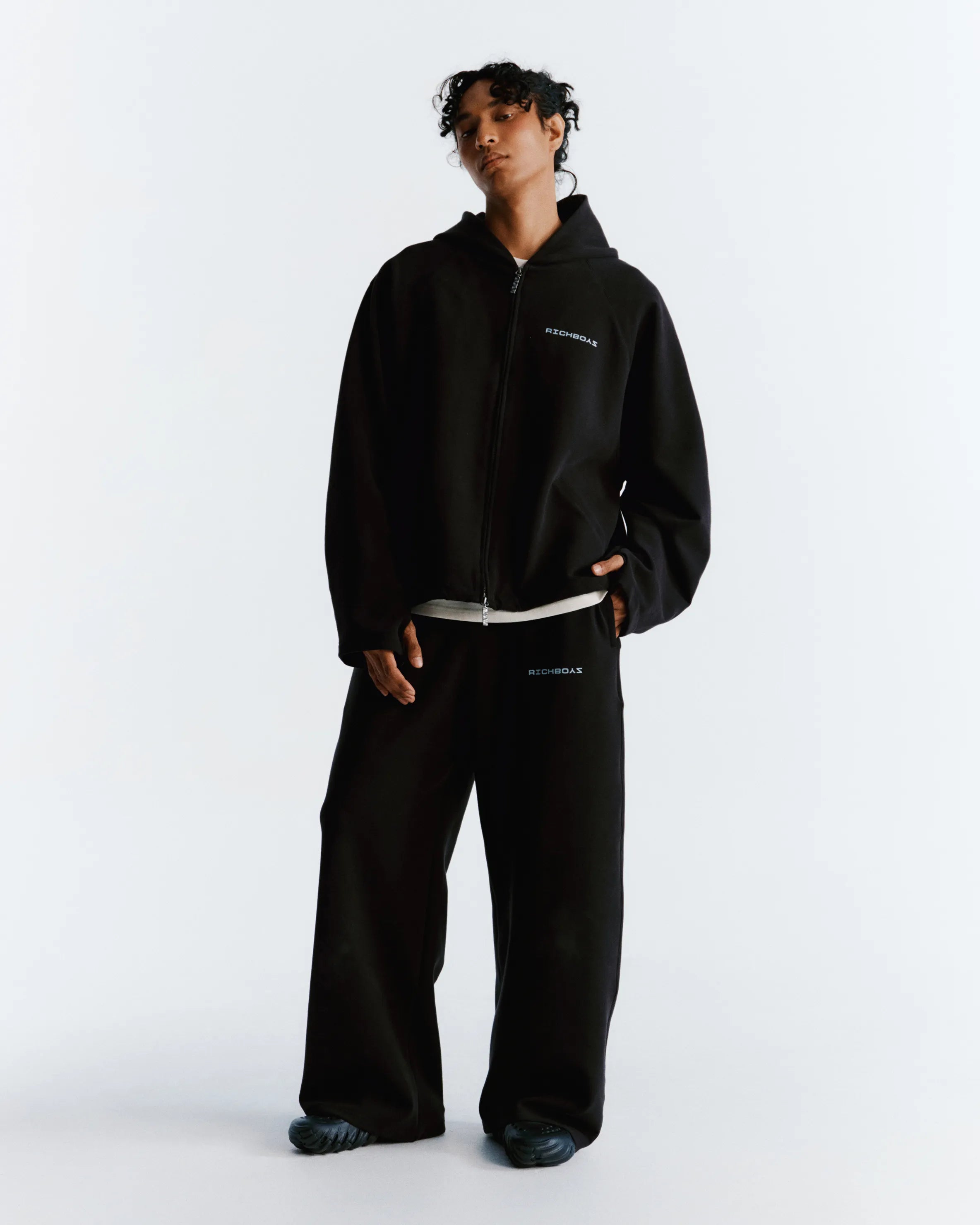 Airy Zip Hoodie - Black