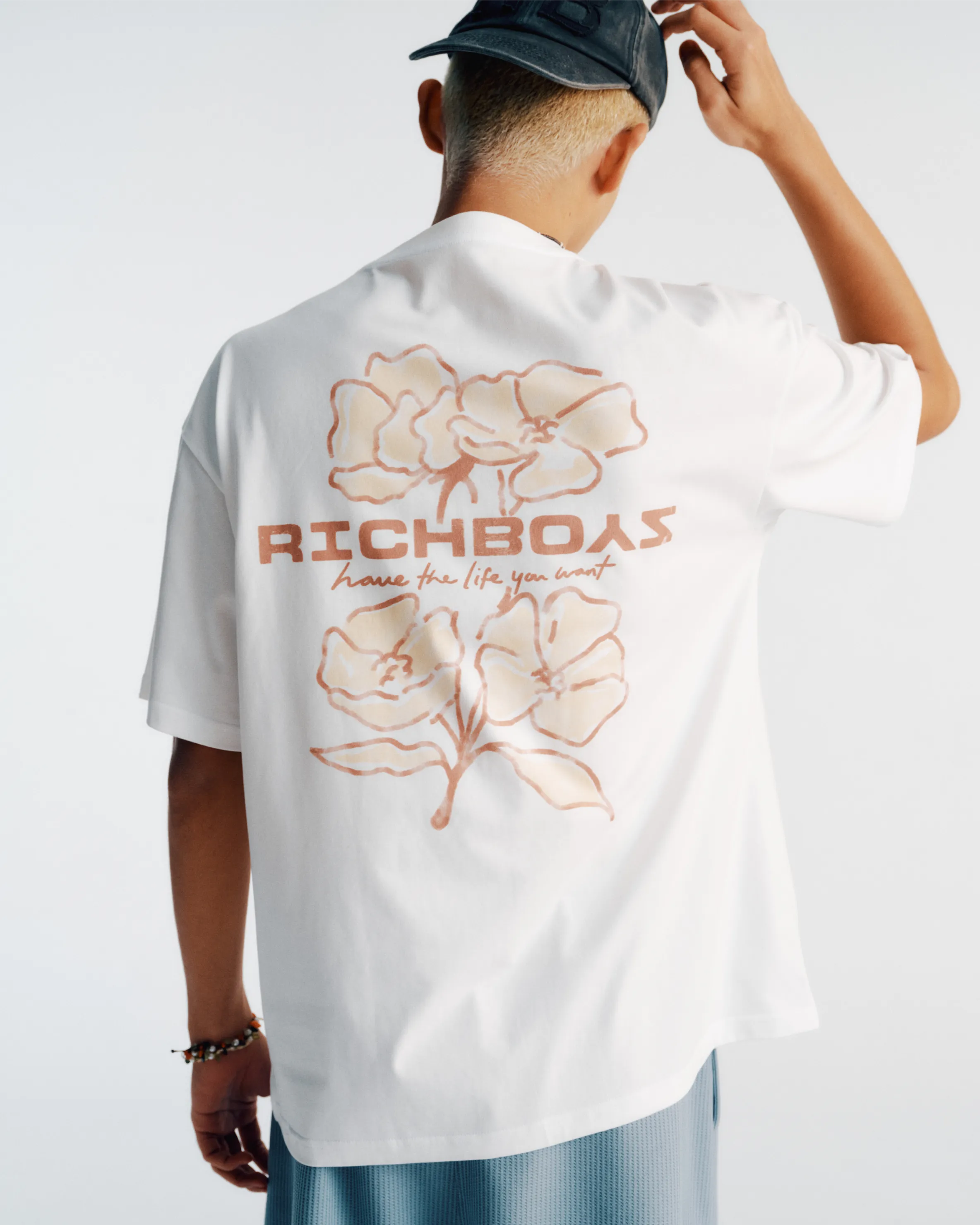 Daily Tee - White Flower