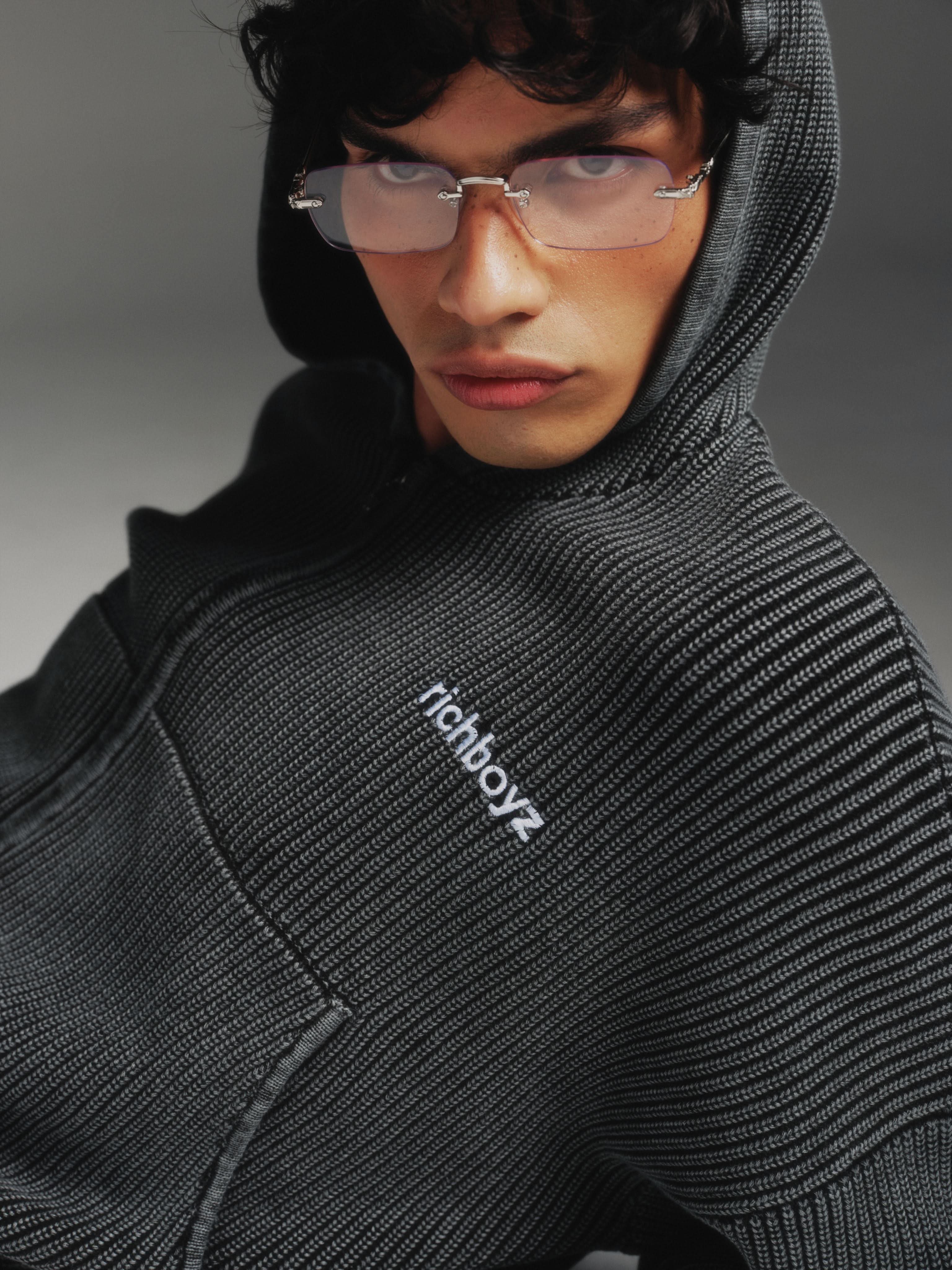 Ribbed cotton knit detail with full zip – Richboyz black streetwear hoodie
