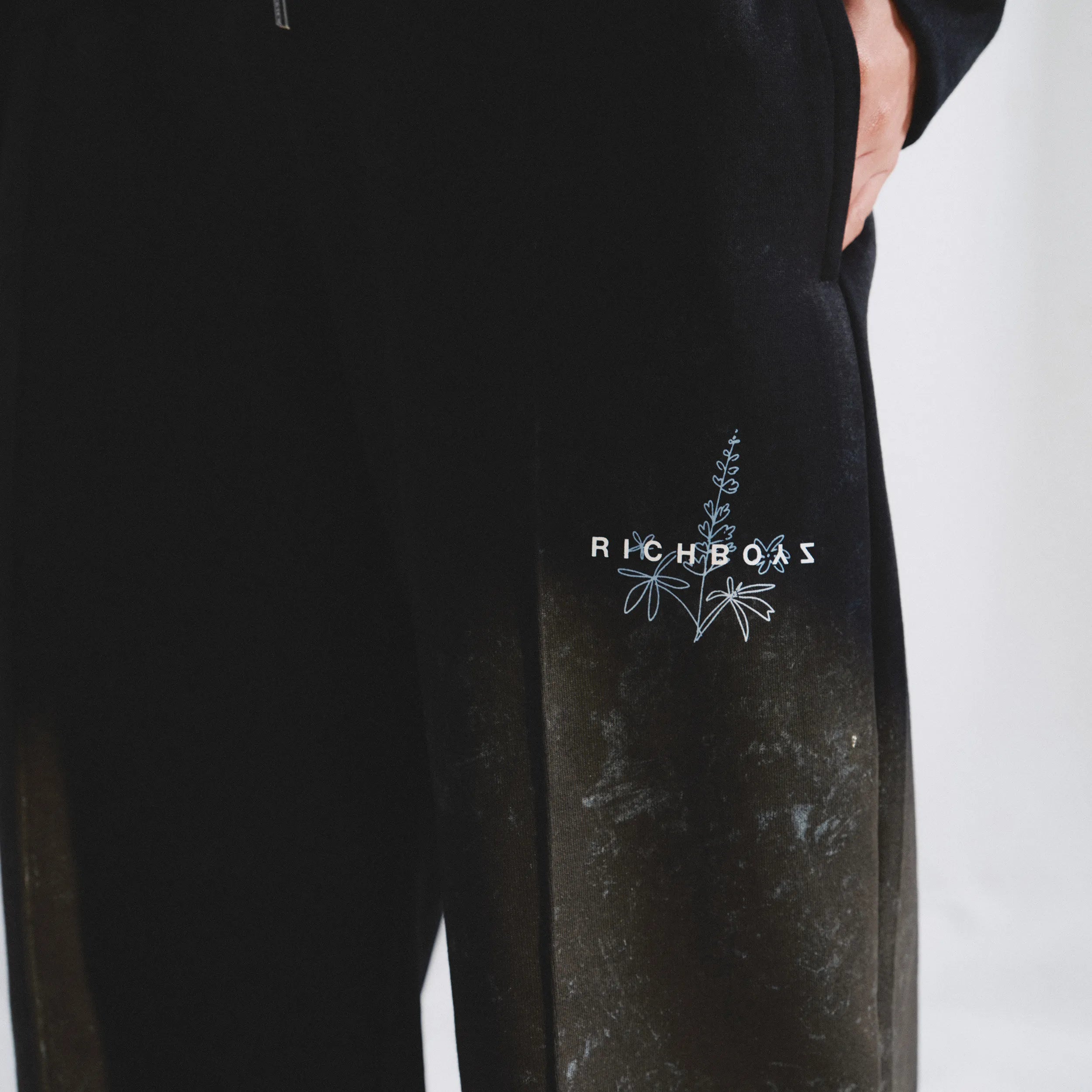 Pleated Lounge Pants - Lupin