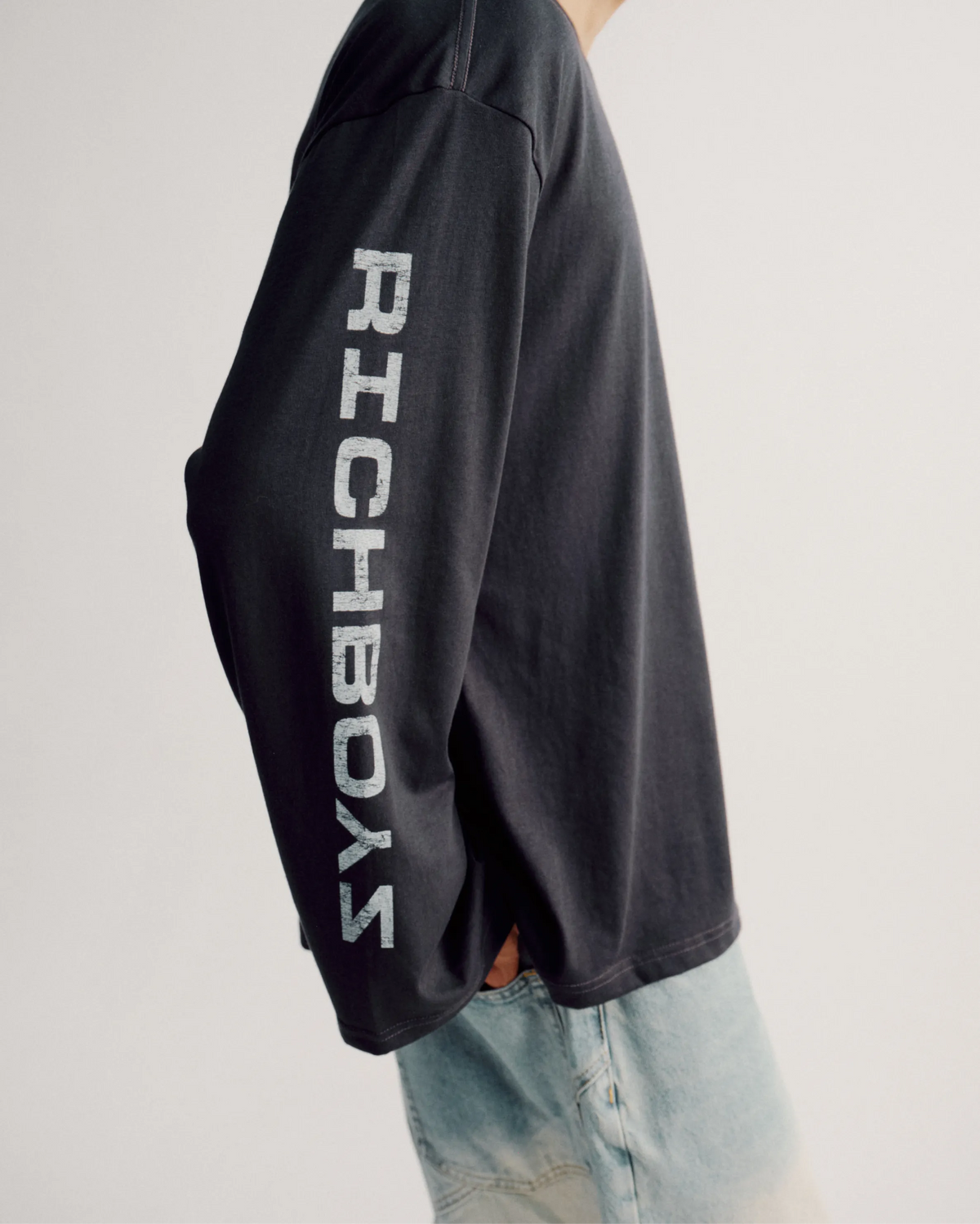 Wide Sleeve - Black