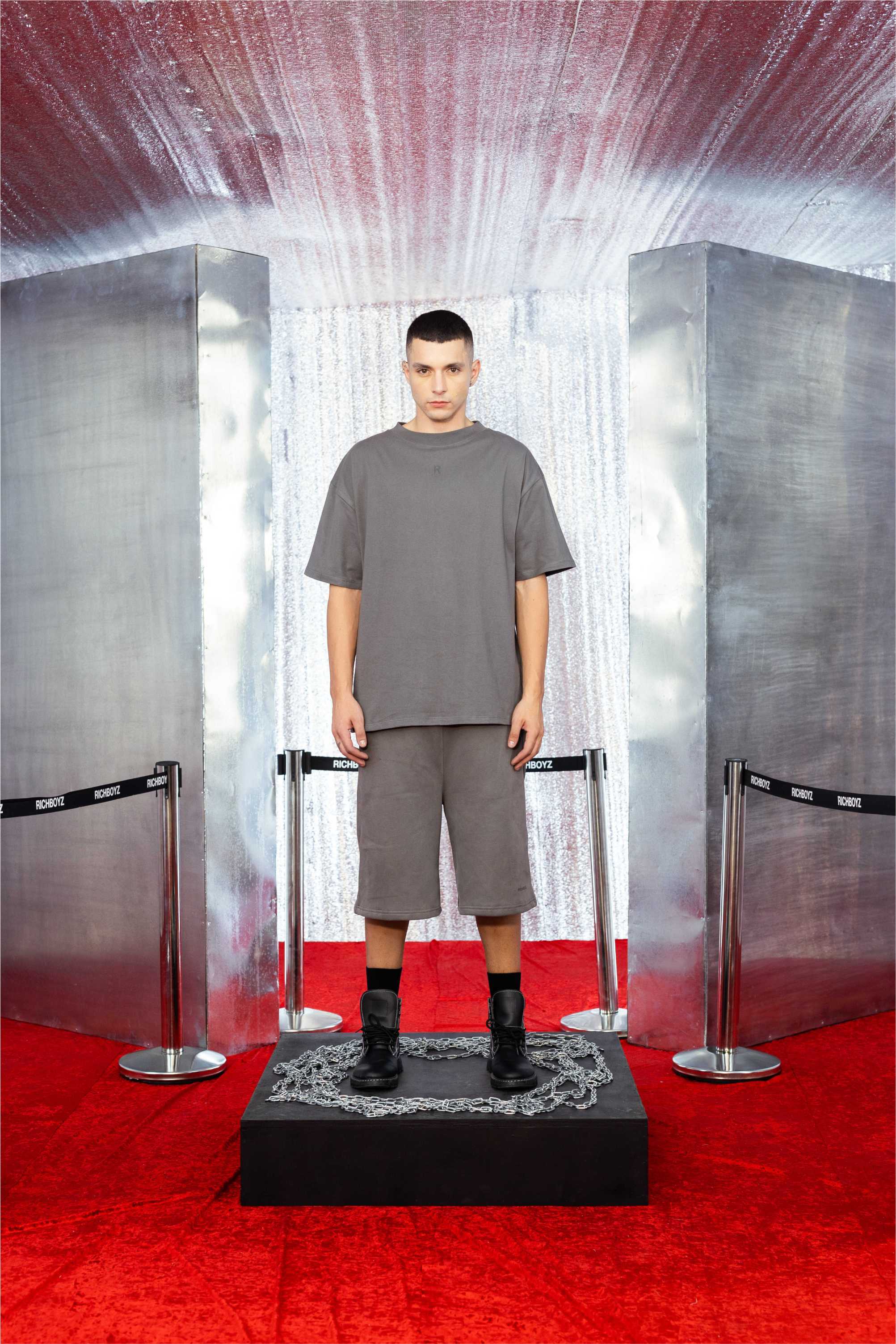 Relaxed Drop Shoulder Tee - Carbon