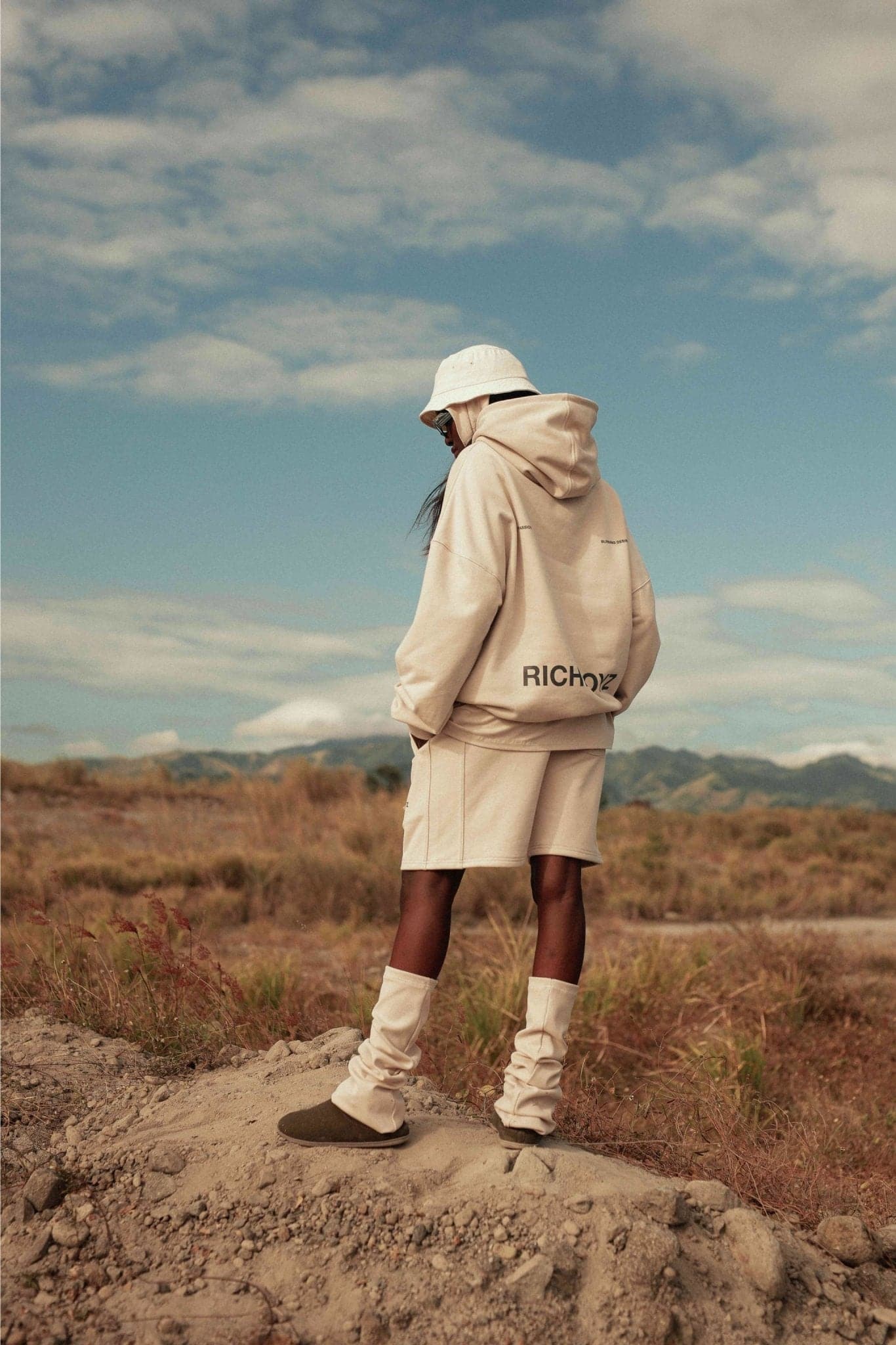 HOODIE - PALE OAK - Richboyz