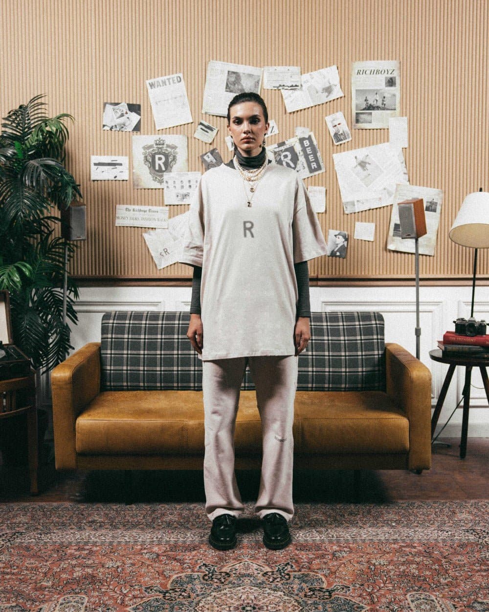 RELAXED DROP SHOULDER TEE - BONE - Richboyz