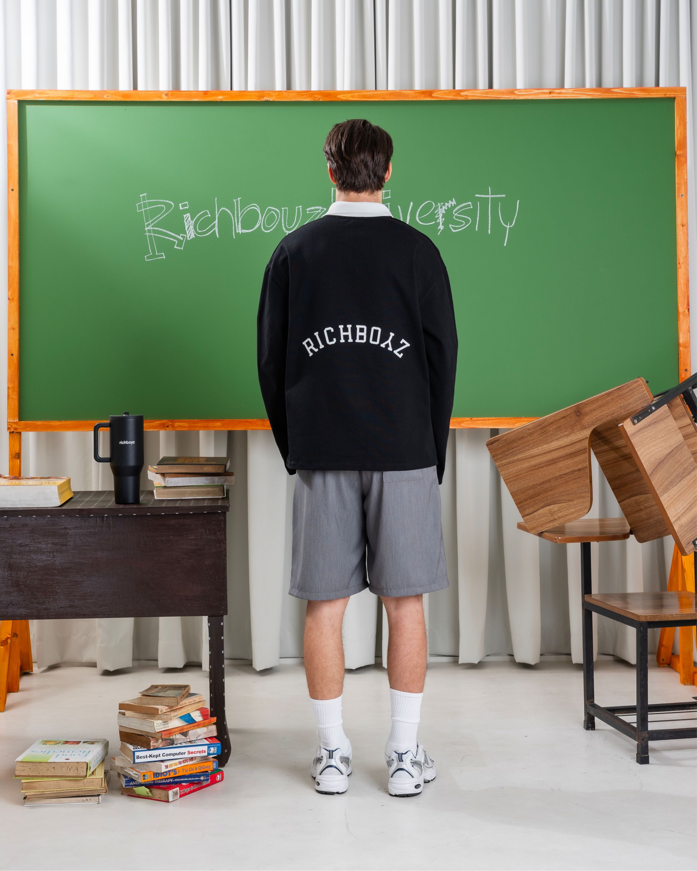 Collared Longsleeve - Black