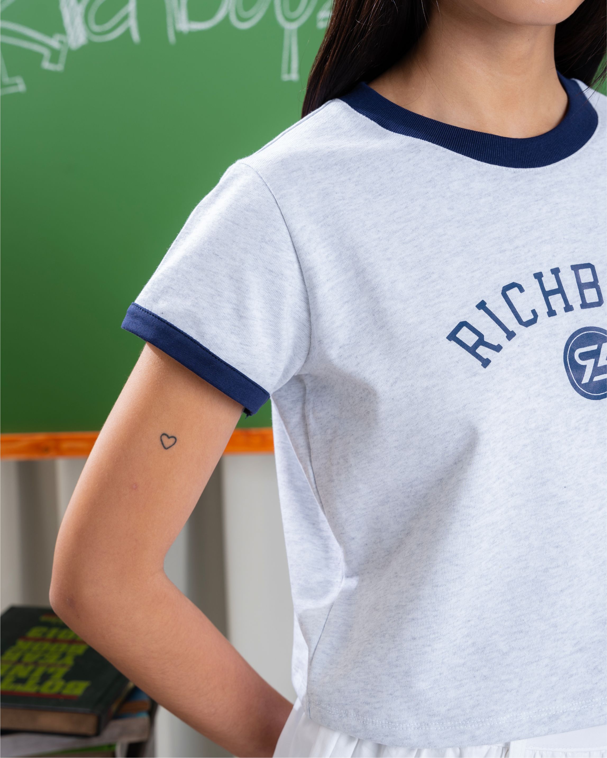 【レア】Girls Don't Cry LOGO RINGER BABY TEE CRYSTAL LOGO RINGER BABY TEE | True Religion