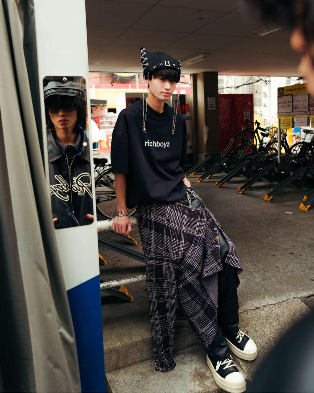 RICH TEE black