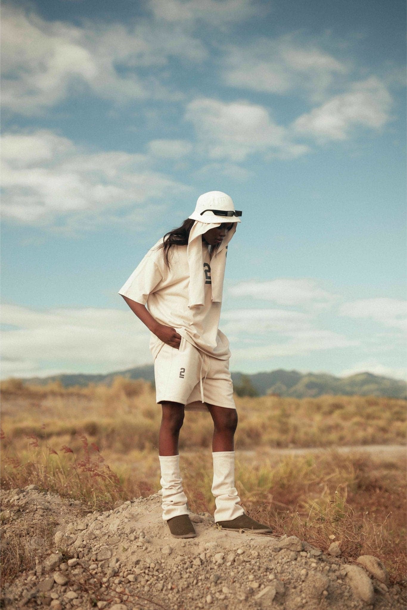 RELAXED DROP SHOULDER TEE - PALE OAK - Richboyz