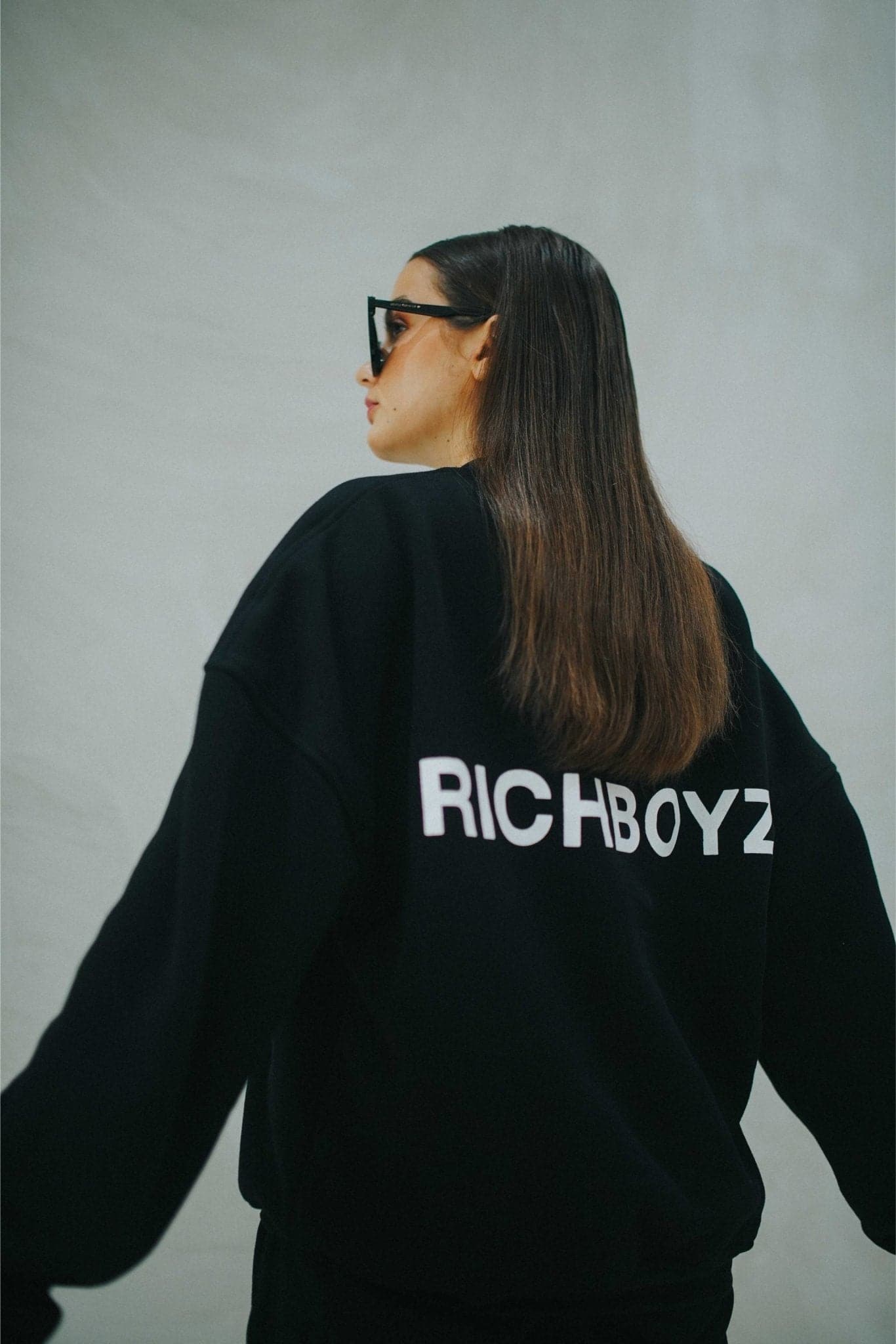 SWEATSHIRT - CLASSIC BLACK - Richboyz